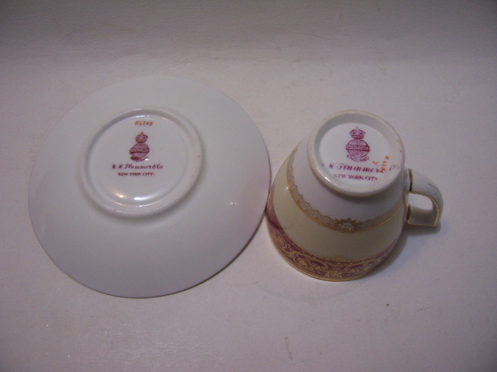 ANTIQUE MINTON ENCRUSTED GOLD RED DEMITASSE SET MINT CONDITION 4 1/4 INCHES MINT