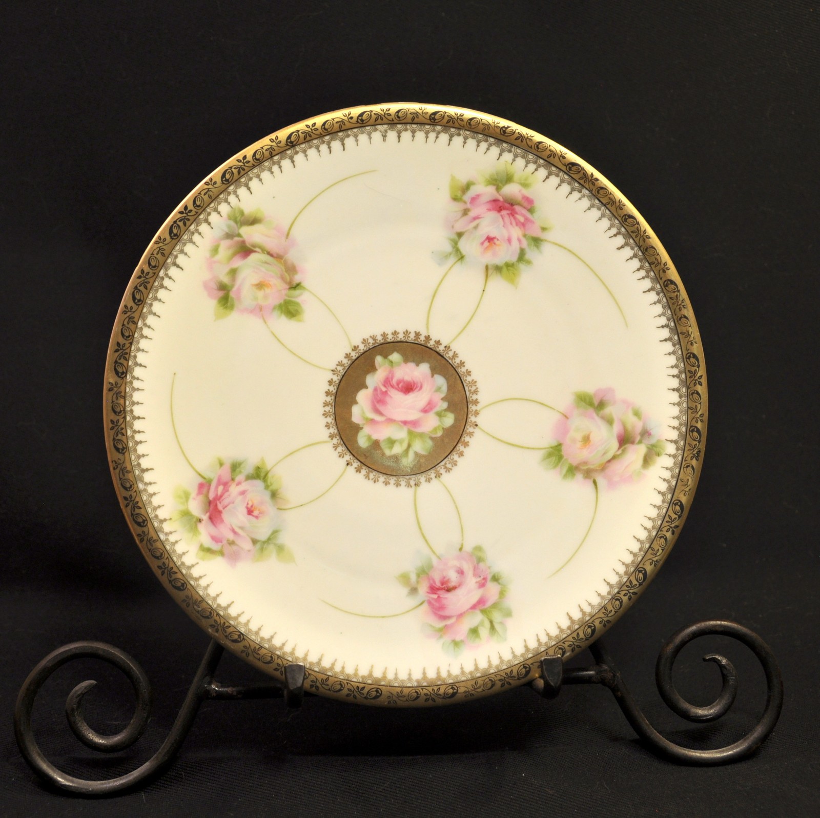 PM Moschendorf Bavaria Plate 8 3/4″ Roses w/Gold w/Black Scrollwork 1895-1910