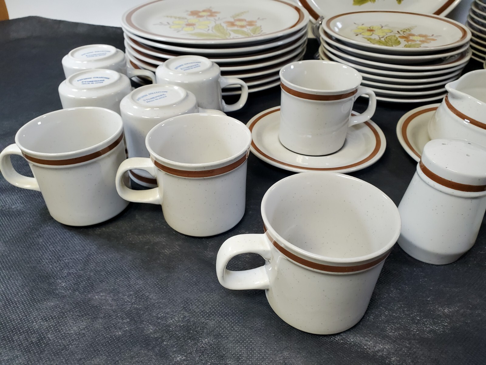 VTGE Autumn Collection Stoneware Wheat Flower Dinnerware SOLD BY THE PIECE