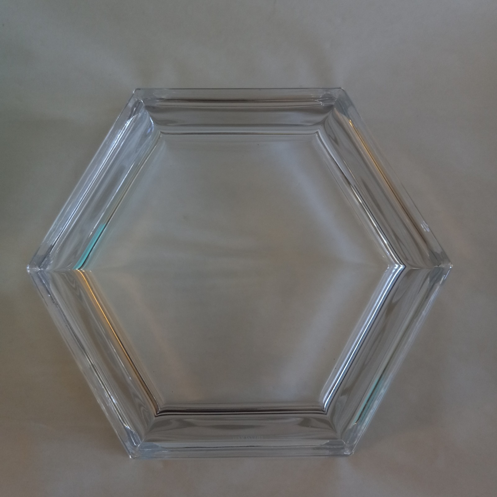 PREOWNED TIFFANY & CO. WINDHAM CRYSTAL BOWL HEXAGONAL SIX SIDED SIGNED ORIG BOX