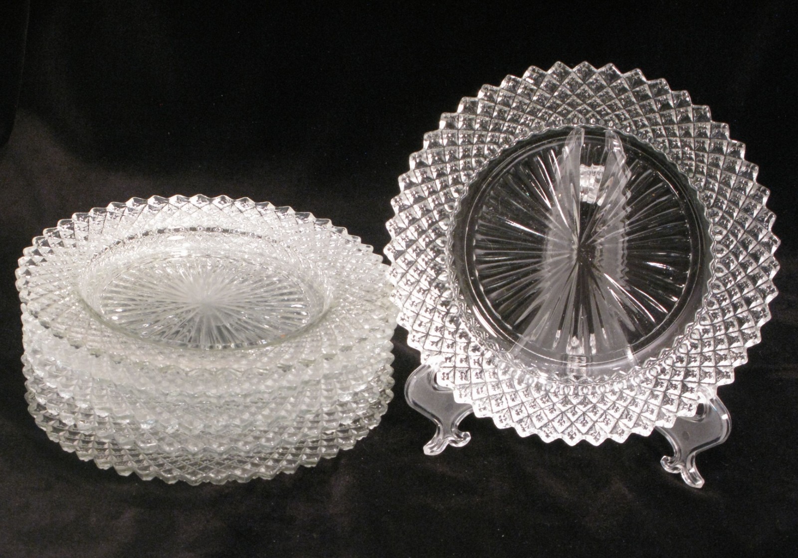 Set of 6 Vintage Clear Pressed Glass Luncheon Dessert Plates Diamond Cut Pattern