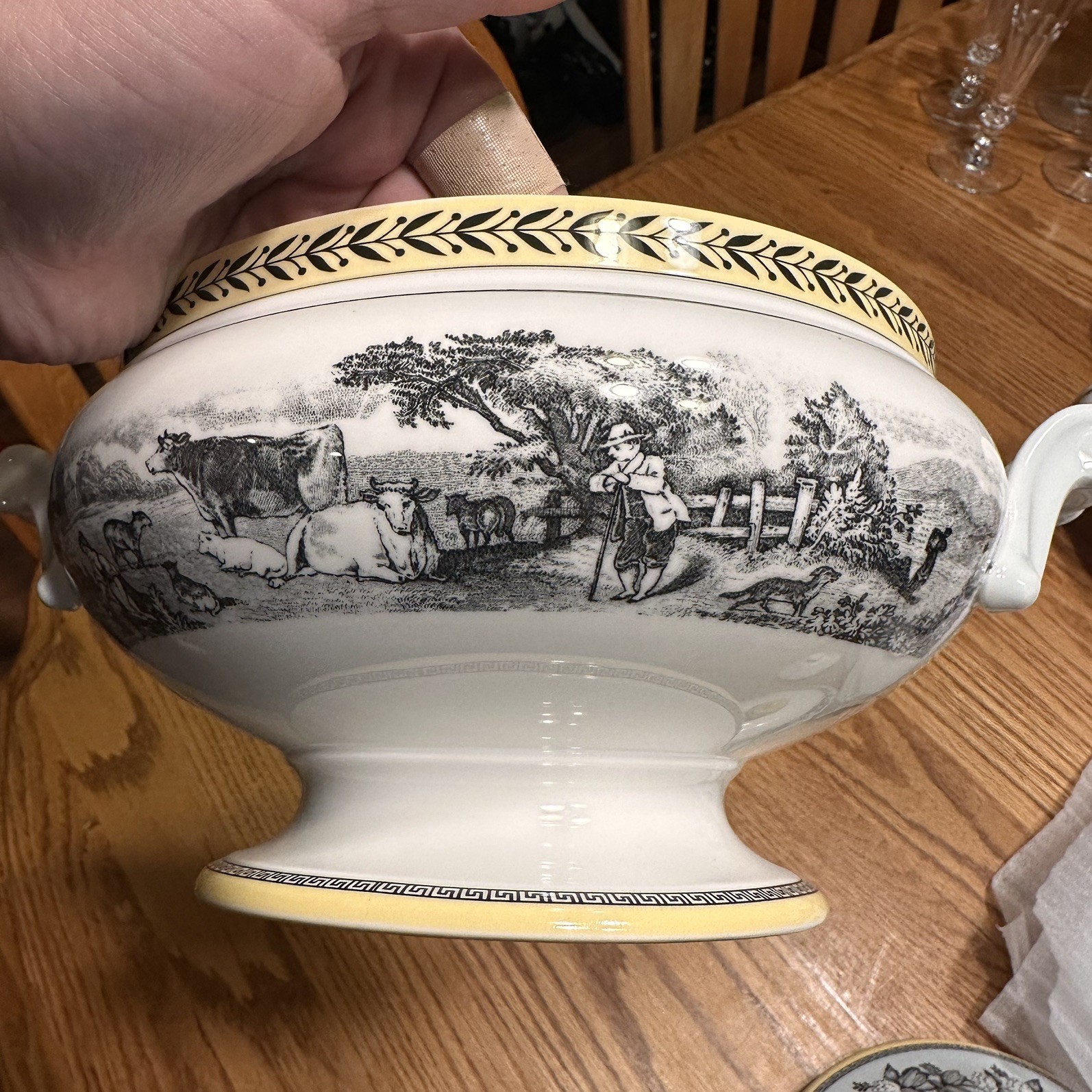 Villeroy & Boch Audun Ferme Covered Vegetable Bowl Tureen