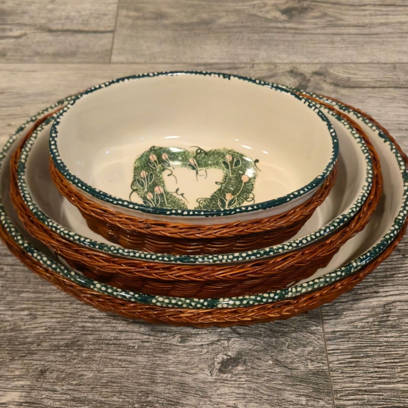 Vintage Stoneware Dishes bowls w/ wicker baskets Mossy Heart Floral art Nesting
