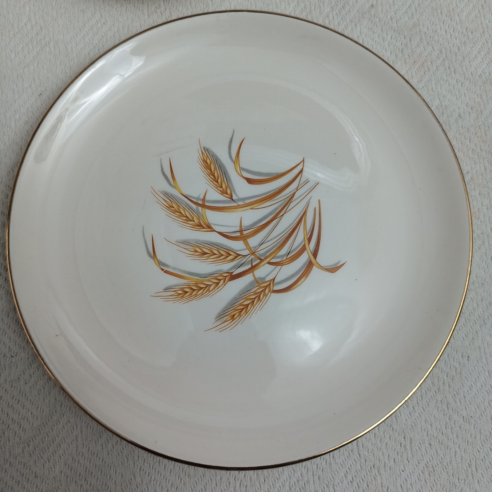 Golden Wheat Dish Set by Homer Laughlin, 16 Pieces