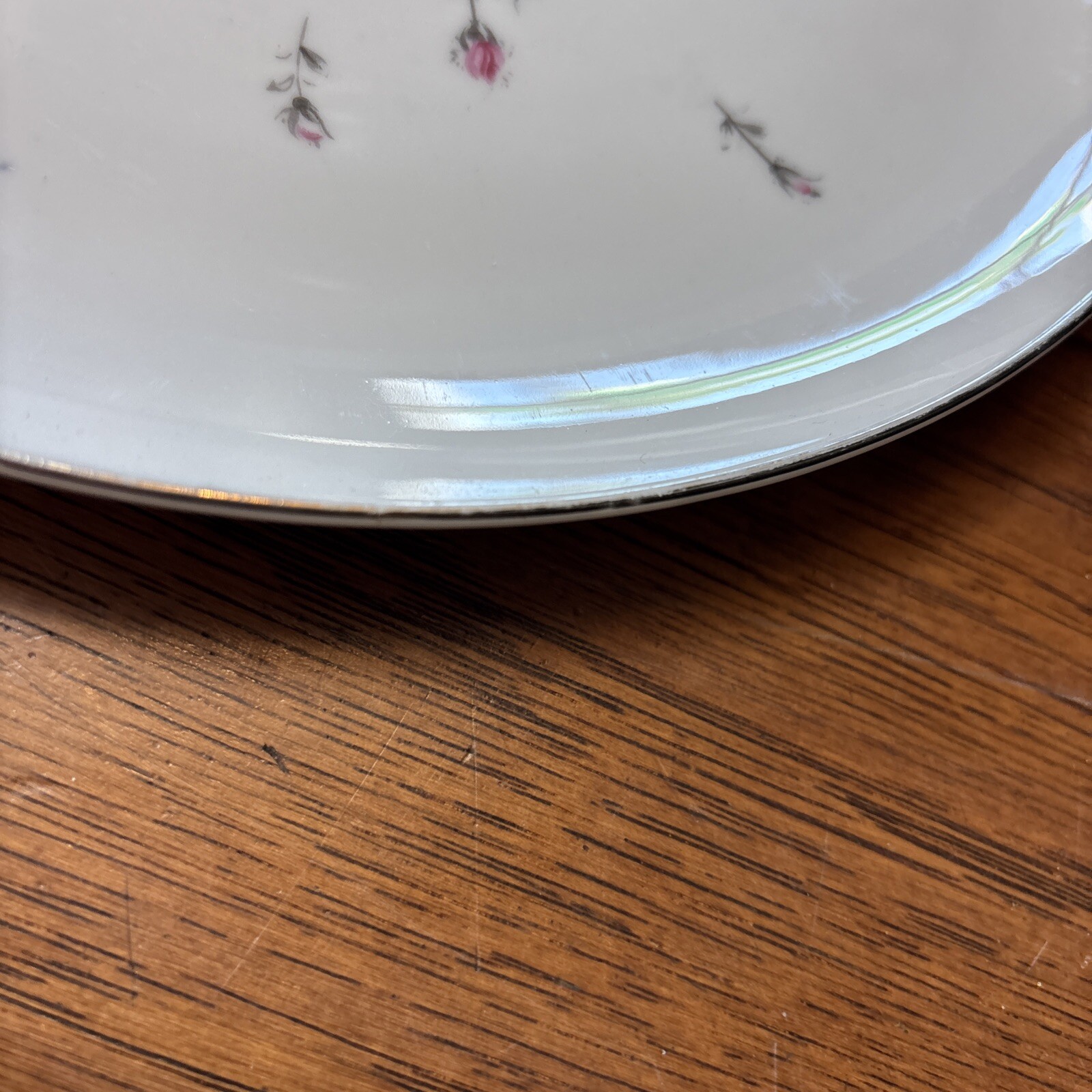 Set of 4 – Harmony House – Rosebud 3534 HH Lt Dawn Grey – 10.25” Dinner Plates
