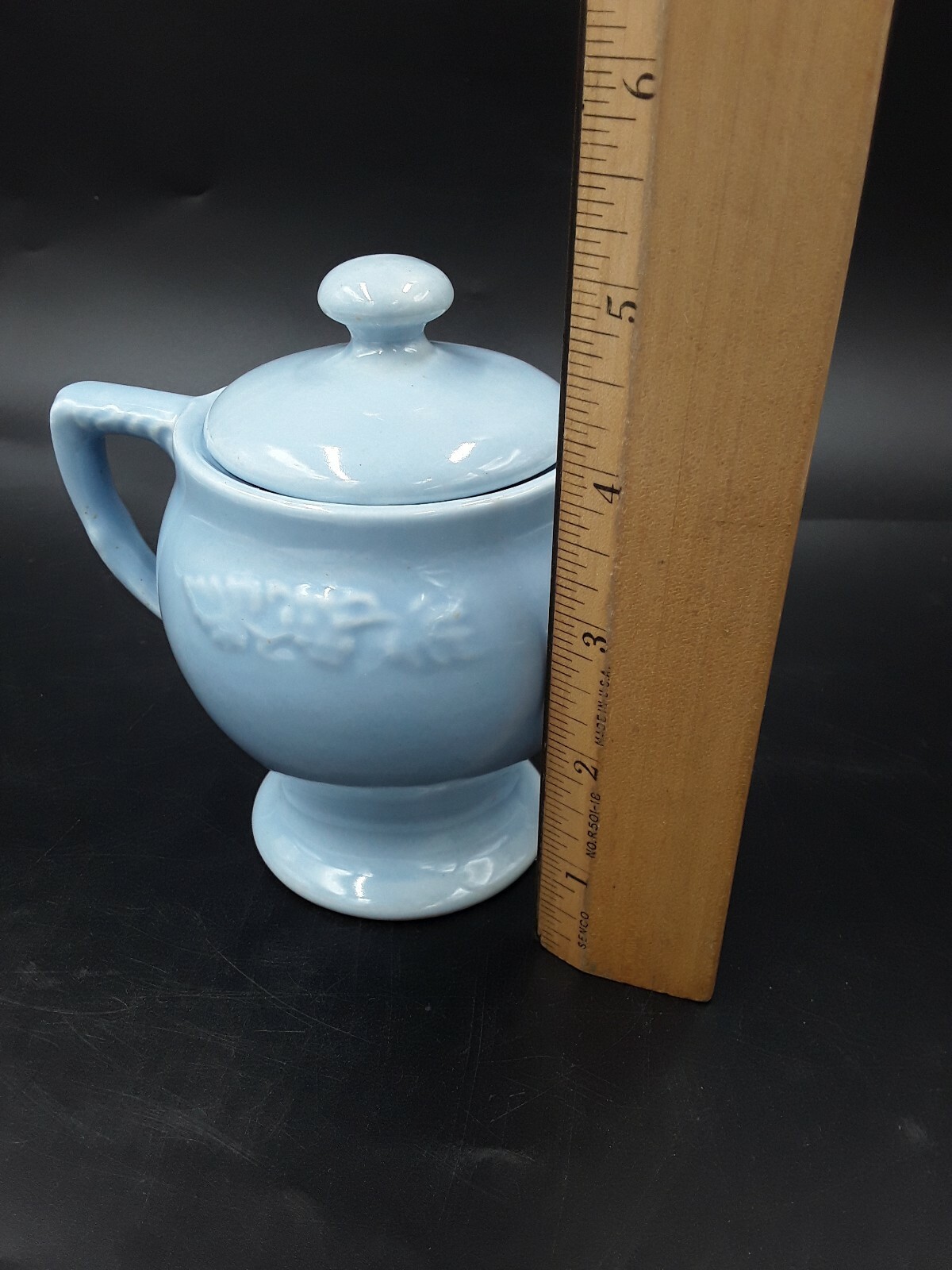 Del Coronado California Pottery Blue Hollydale Grape Sugar Bowl