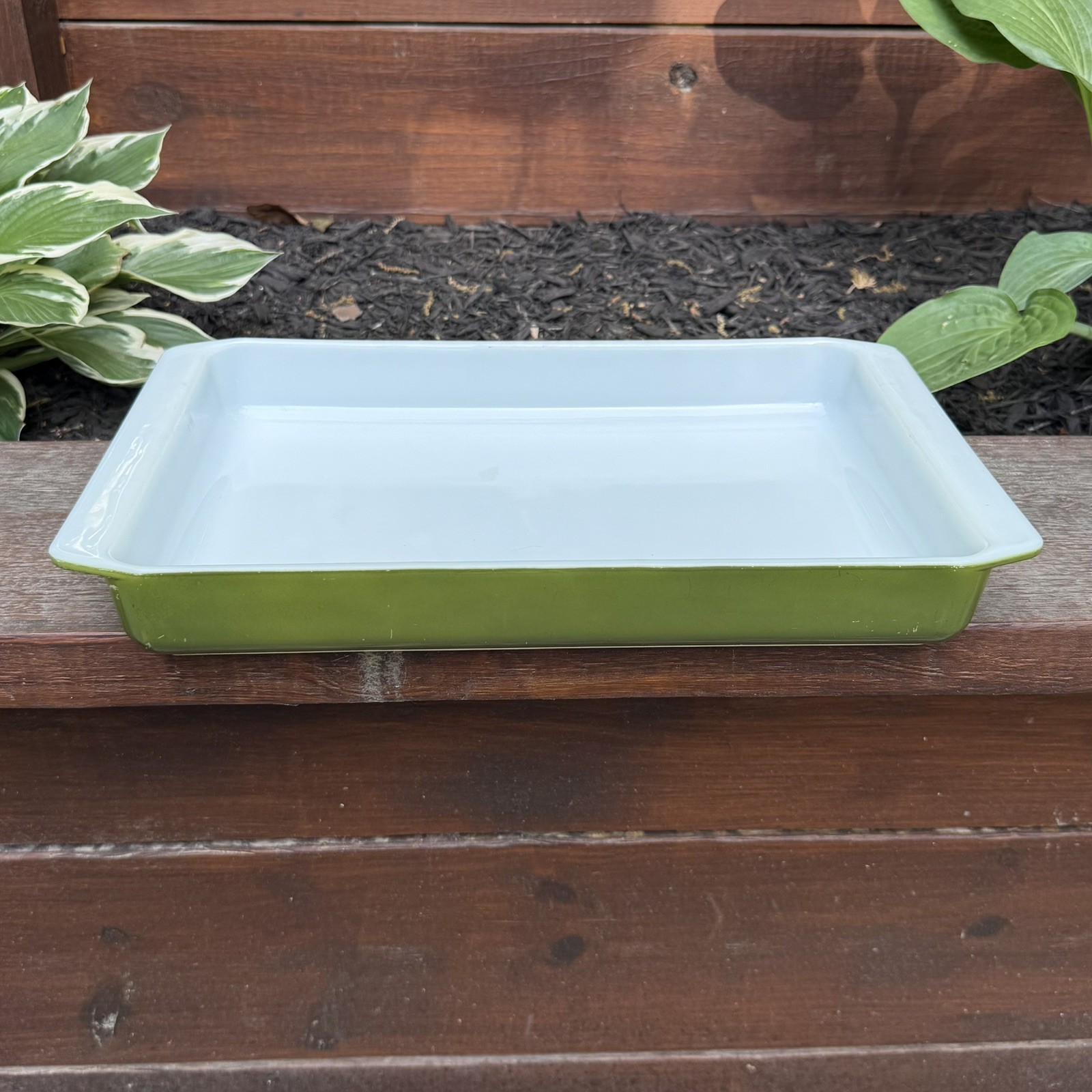 PYREX AVOCADO GREEN LARGE GLASS BAKING DISH 933 Lasagna 13 1/2 x 8 3/4