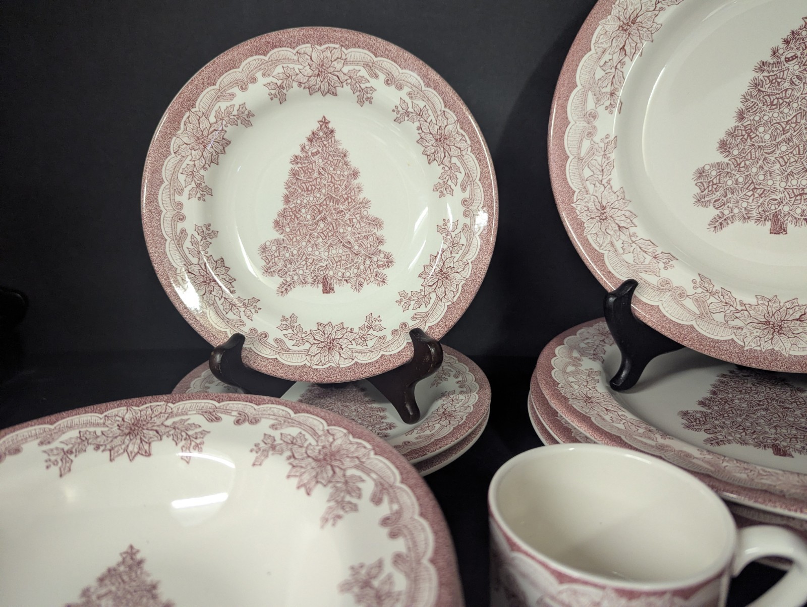 17pc Staffordshire Yuletide Red Christmas Tree – Dinner & Sald Plates Bowls Cups