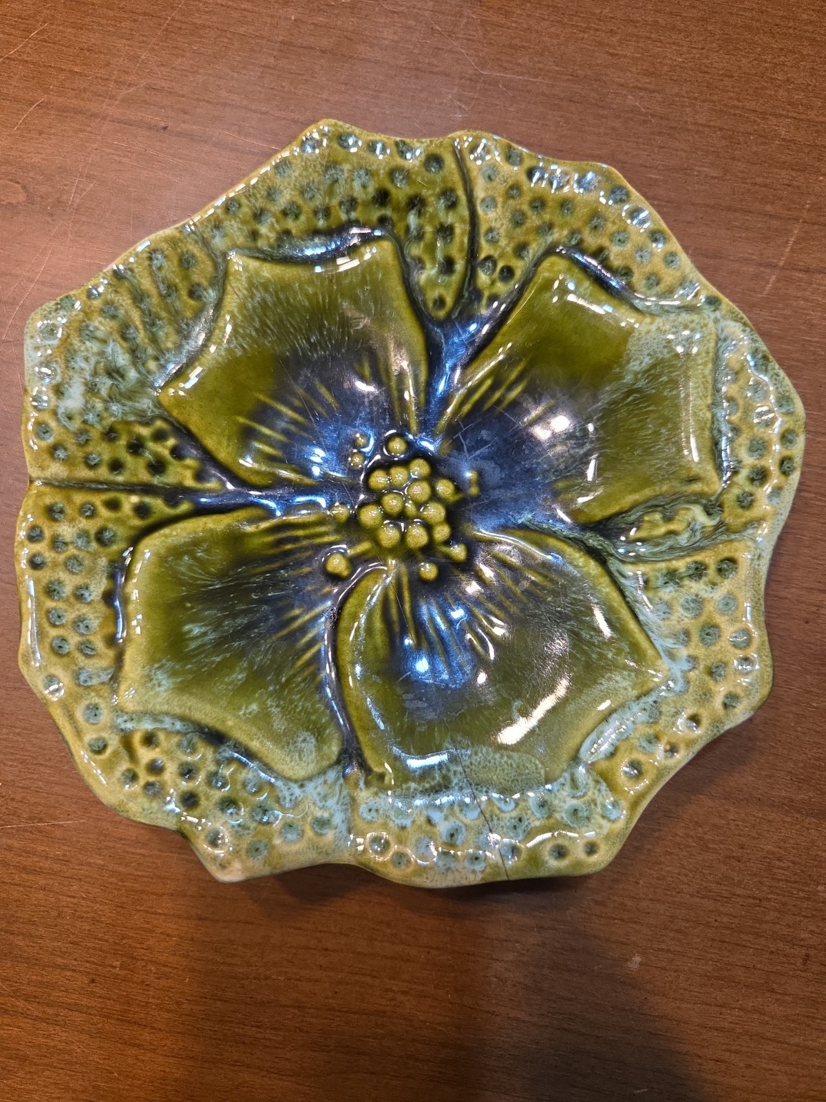 2 1950’S MARCIA OF CALIFORNIA TR300 MAJOLICA DISH 7″