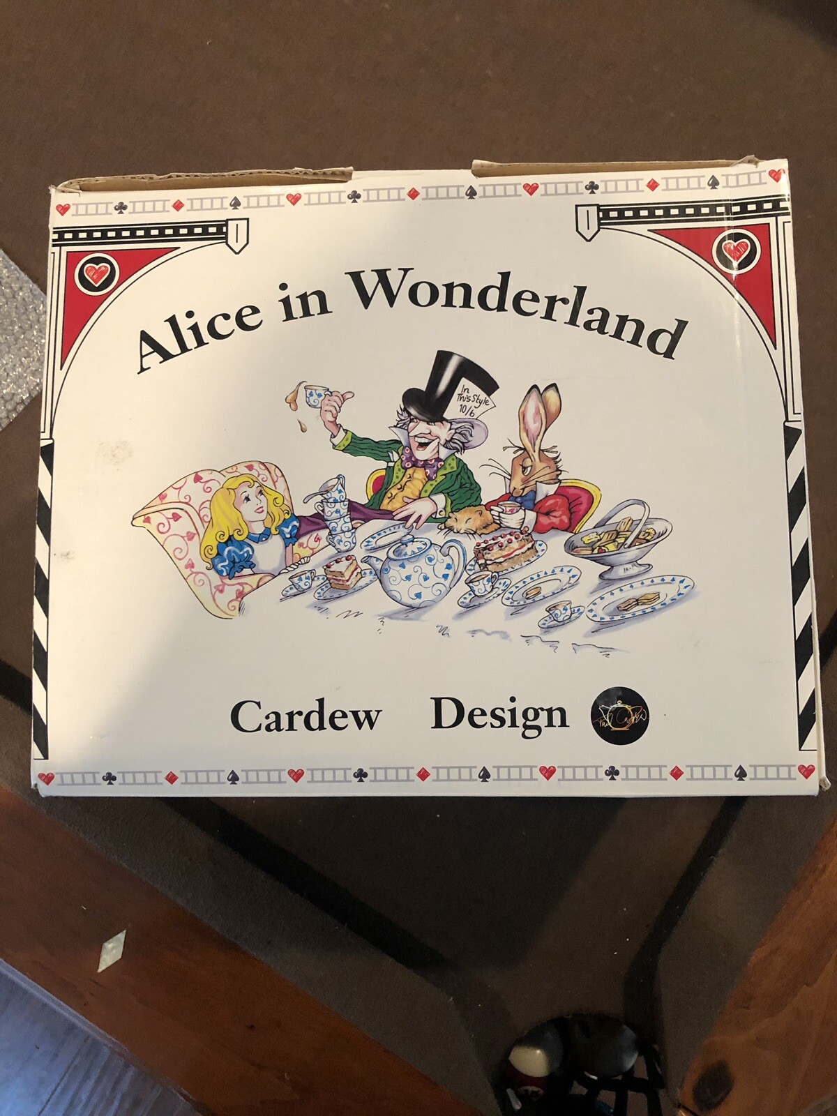 Alice in Wonderland Madhatter’s Teaparty Porcelain Teaset