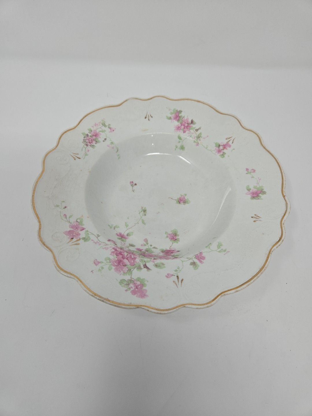 Antique W.H. GRINDLEY Cyril Pink Floral Scalloped Embossed Edge Bowl 8.5″ 1899