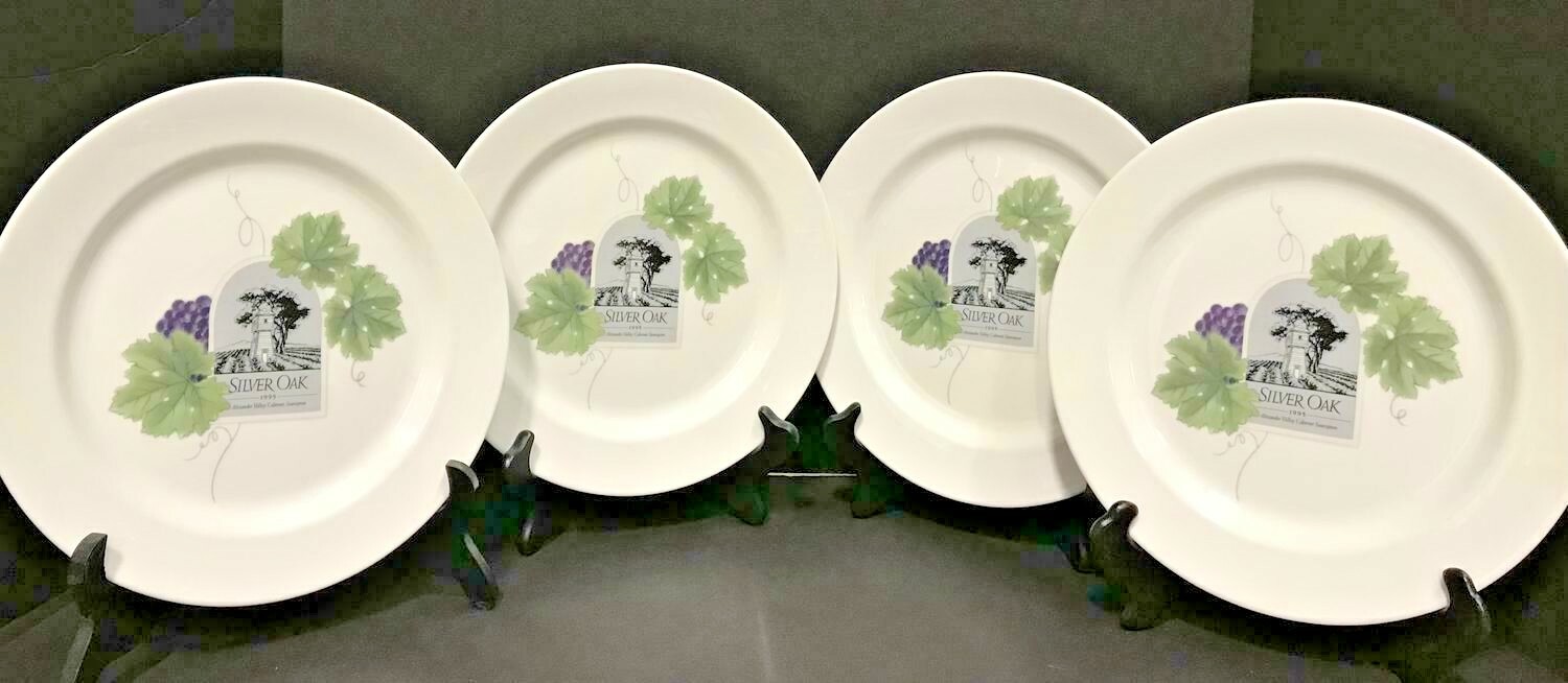 Wedgwood Grand Gourmet Vintage Collection Silver Oak Cabernet Plate New