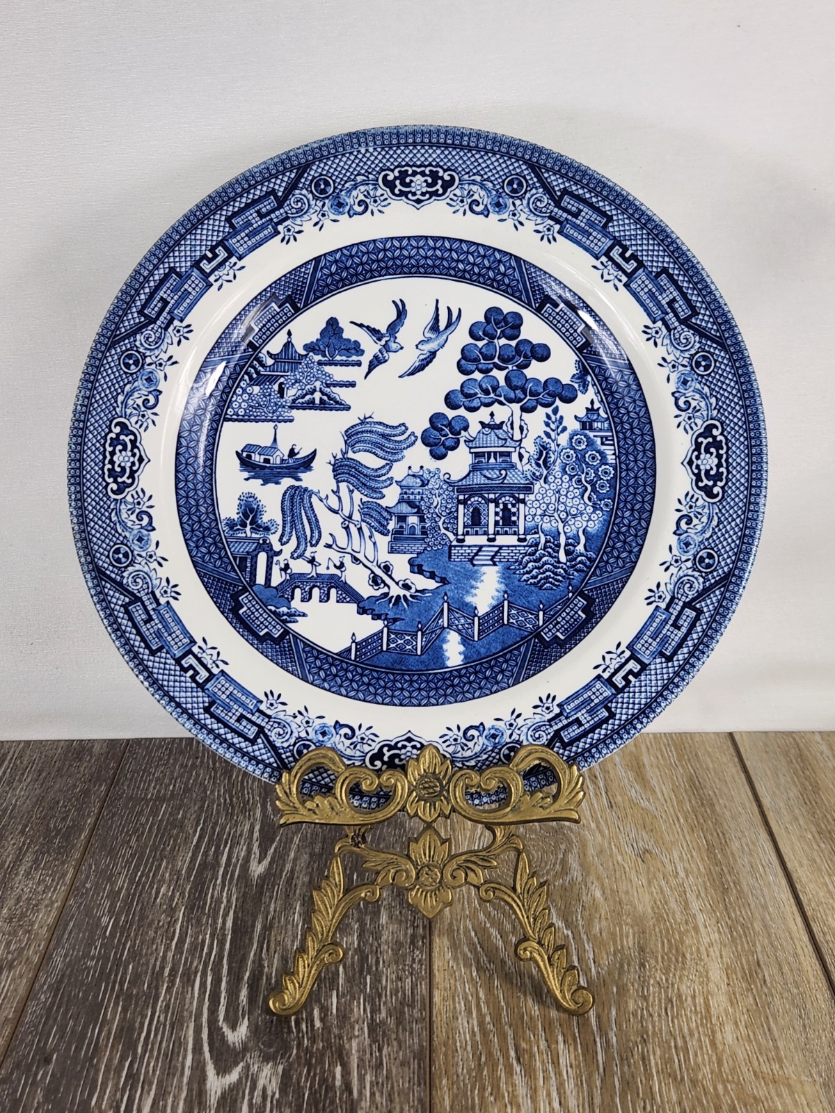 Churchill England Willow Blue Transferware Dinner Plate 10.25″