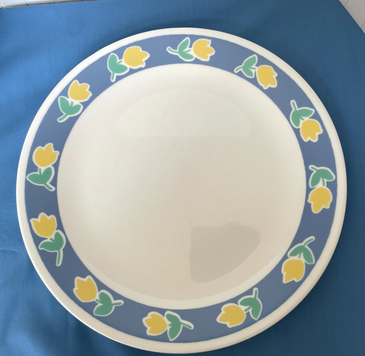 Single VTG Corelle By Corning Primavera Tulips Pattern Dinner Plate 10.25”