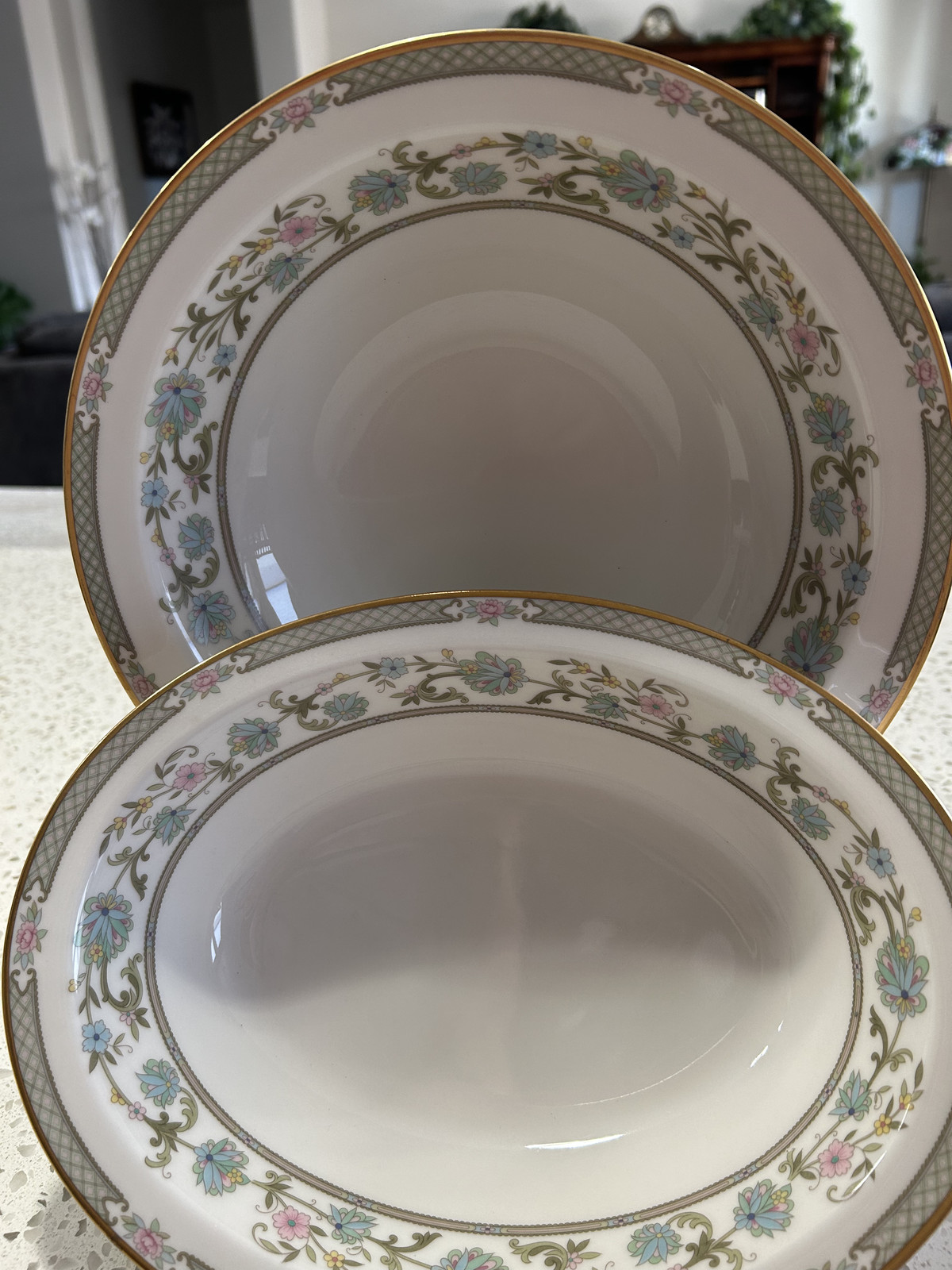 Noritake 95 pc Vintage 12 Place serving Set of Fine Ivory China Pattern 7194
