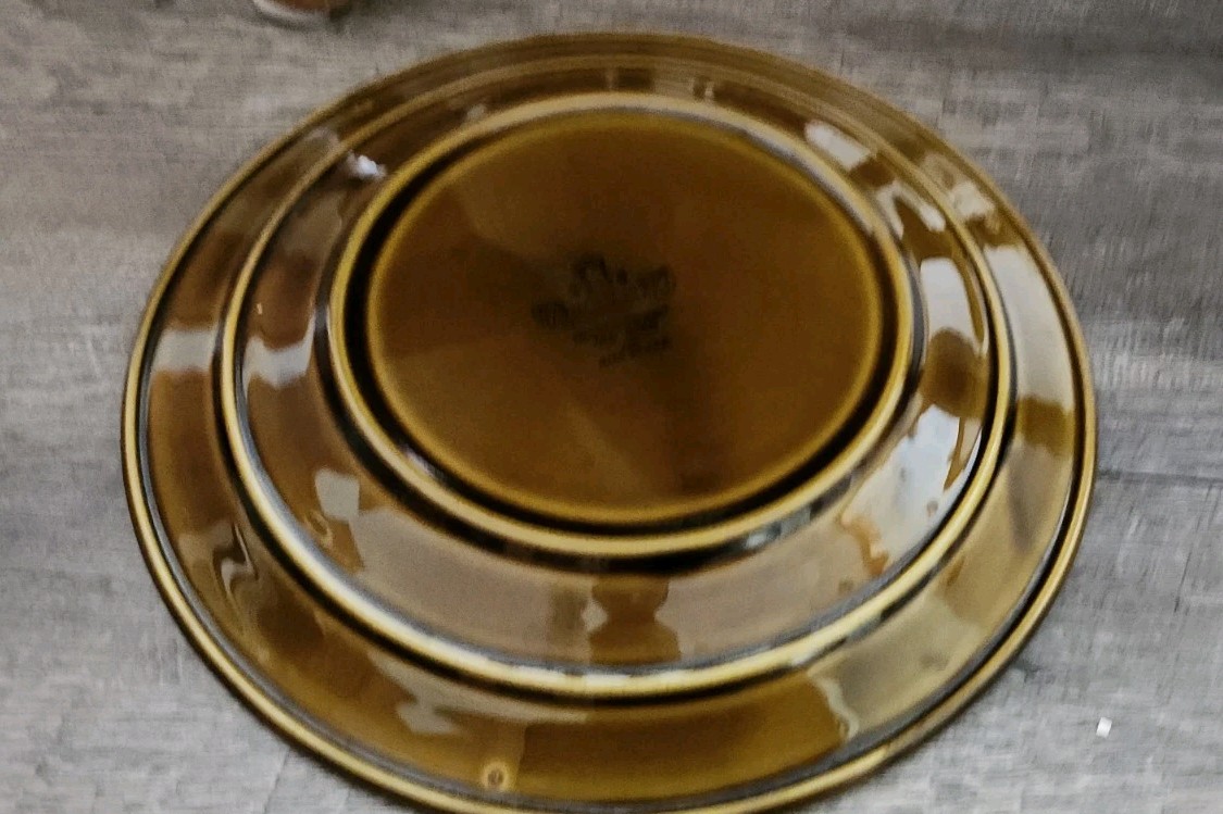 Set Of 6 Old Gold Harmony House 10.25″ Dinner Plates MCM Vintage Glossy