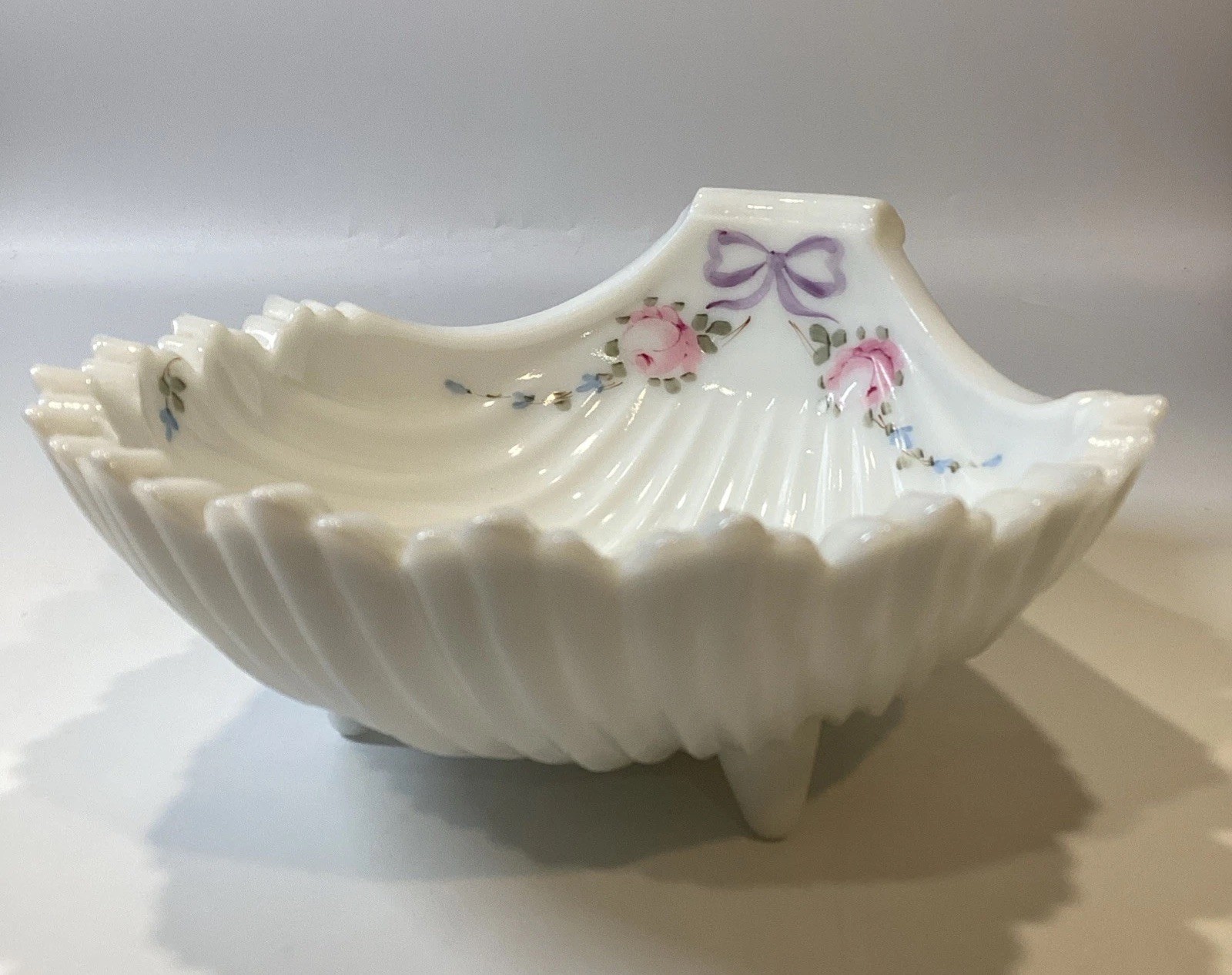 Vintage Westmoreland Milk Glass Candy Dish 3 Footed Claw Shell Hand Painted