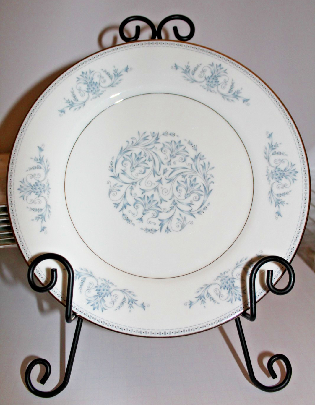 Set of 8 Vintage Oxford Bryn Mawr Bone China 10 3/4″ Dinner Plates
