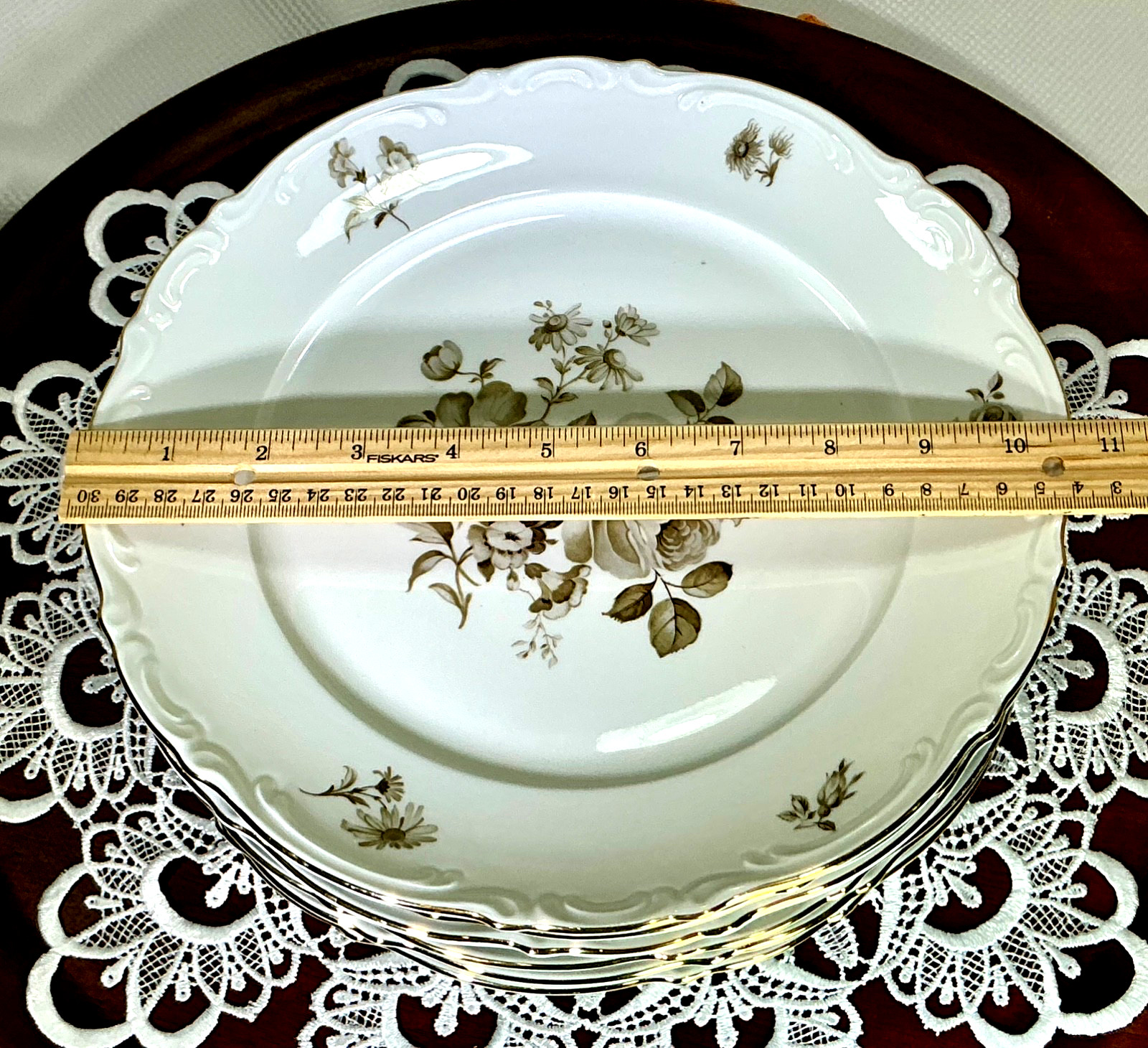 Mitterteich Charming Barbara 10 1/2” Set of 6 Dinner Plates 1949-1959 Germany