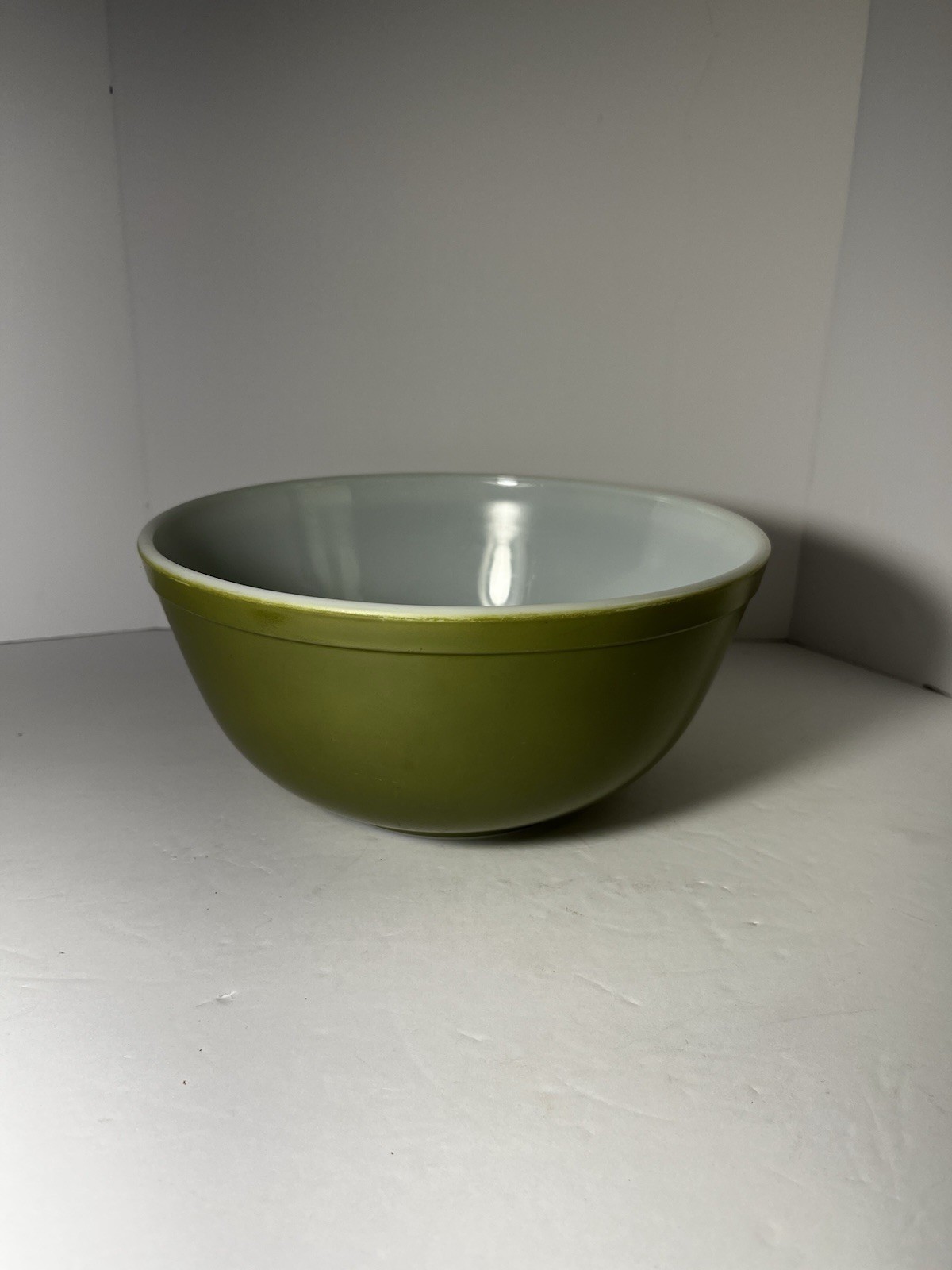 Pyrex 403 Olive Green Avocado Mixing Bowl Vintage 2.5 Quart Ovenware 1970s MCM