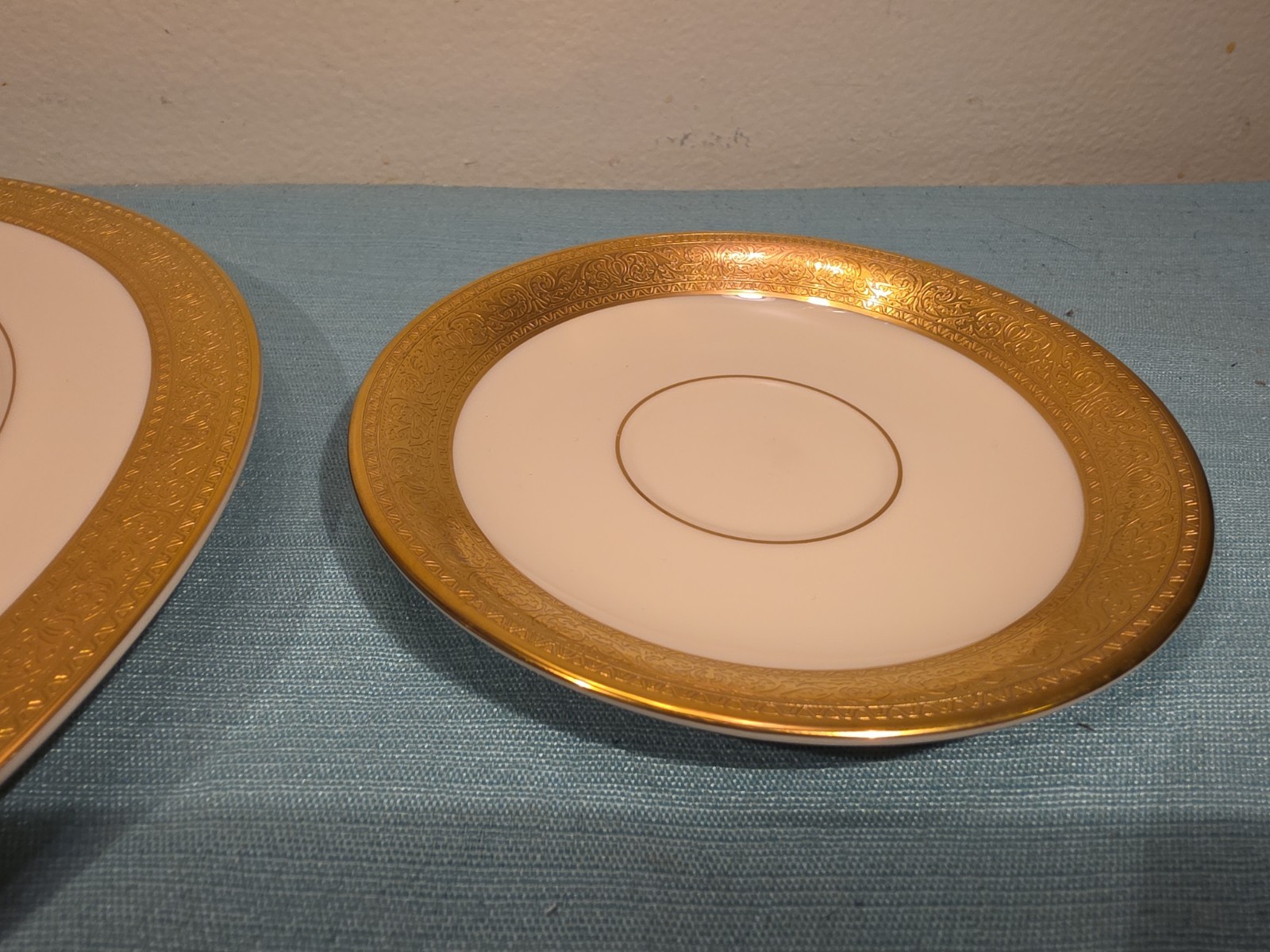 5 Piece Set (1 Place Settings) Lenox Westchester Fine Bone China Ivory Gold Trim