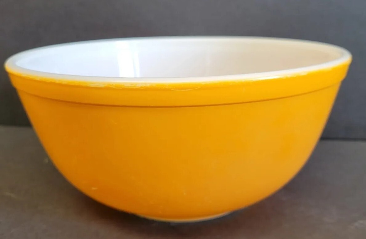 Pyrex Primary Colors Mixing Nesting Bowls – set of 5 Vintage