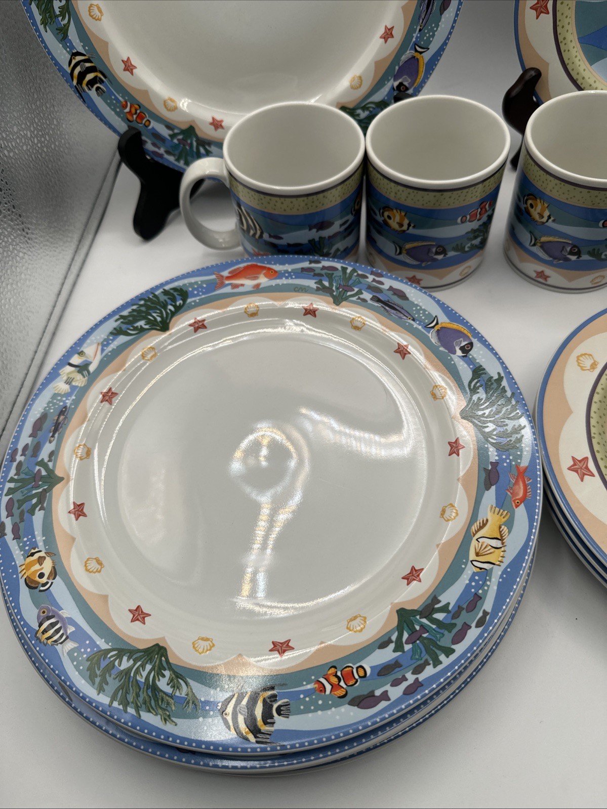 Sakura CORAL REEF Four 4 Piece Place Setting Plate ,Saucer, Mug (12 pieces)￼