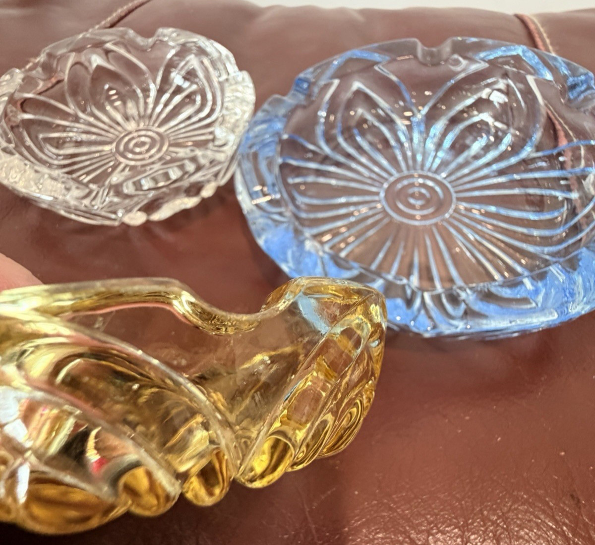 Set of 3 ashtrays Glass Bowls Blue Clear Yellow Pattern 5in Round