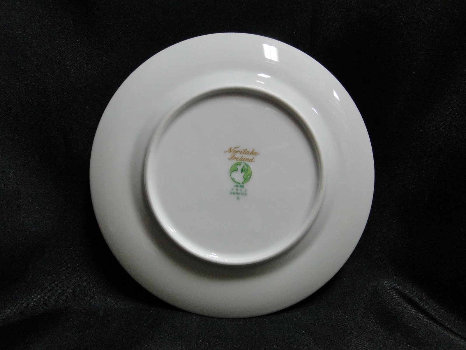Noritake Nanking, 2860, Rust Flowers: Bread Plate (s), 6 3/8″