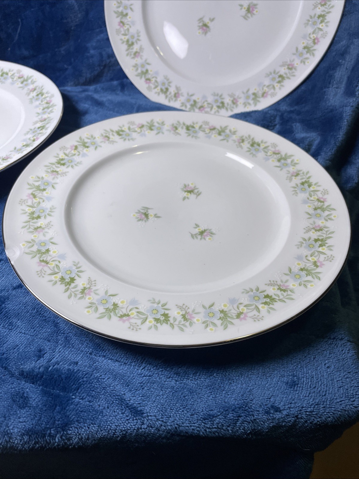 Johann Haviland Bavaria “Forever Spring” Set of 3 1 W/ Chip DinnerPlates, 10”