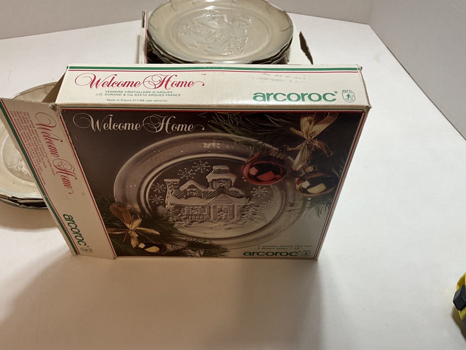 Arcoroc “Welcome Home” France Clear Glass 7 1/2″ Holiday Plates Set of 8 NICE!