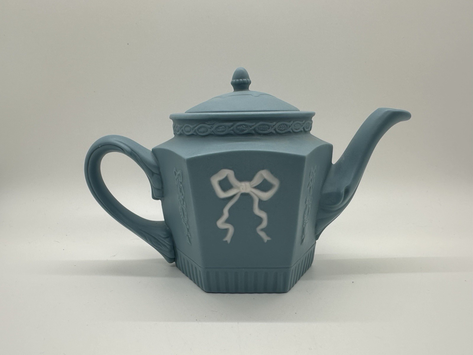 Vintage Powder Baby Blue & White Teapot Neoclassical Cameo Style Ribbon Bow