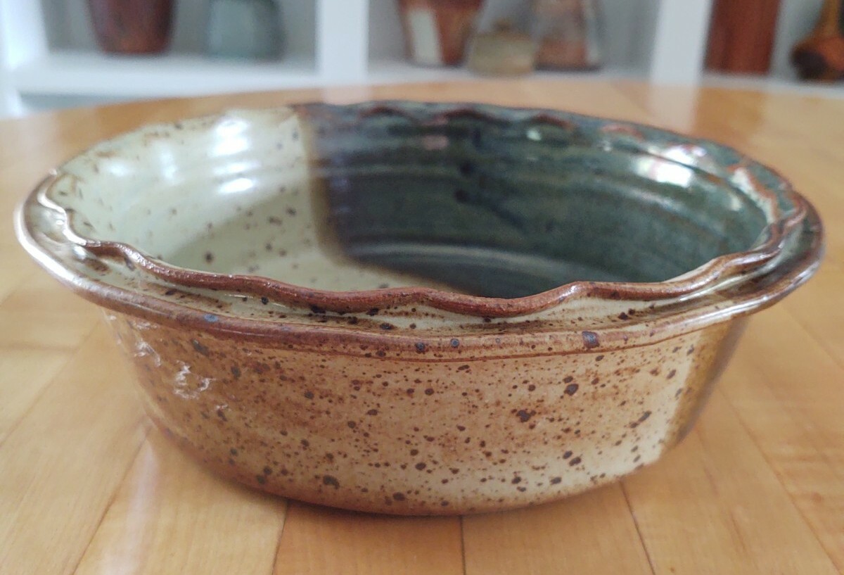 VTG Studio Pottery Earthenware Ceramic Stoneware Bowl Scalloped Edge Signed M-M