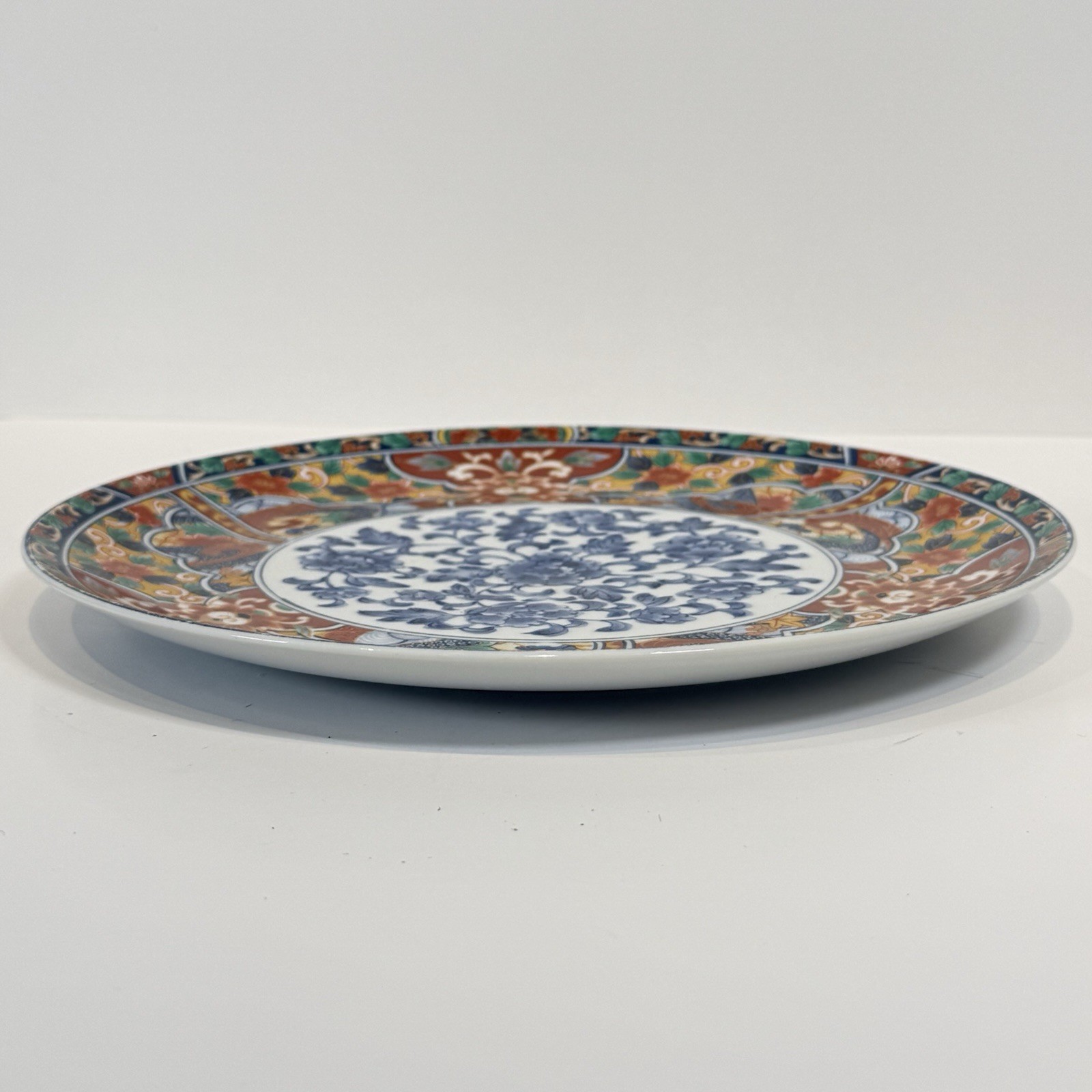 Imari Edo Dinner Plate Vibrant Floral Cobalt Rust 10 1/2” Very Nice!