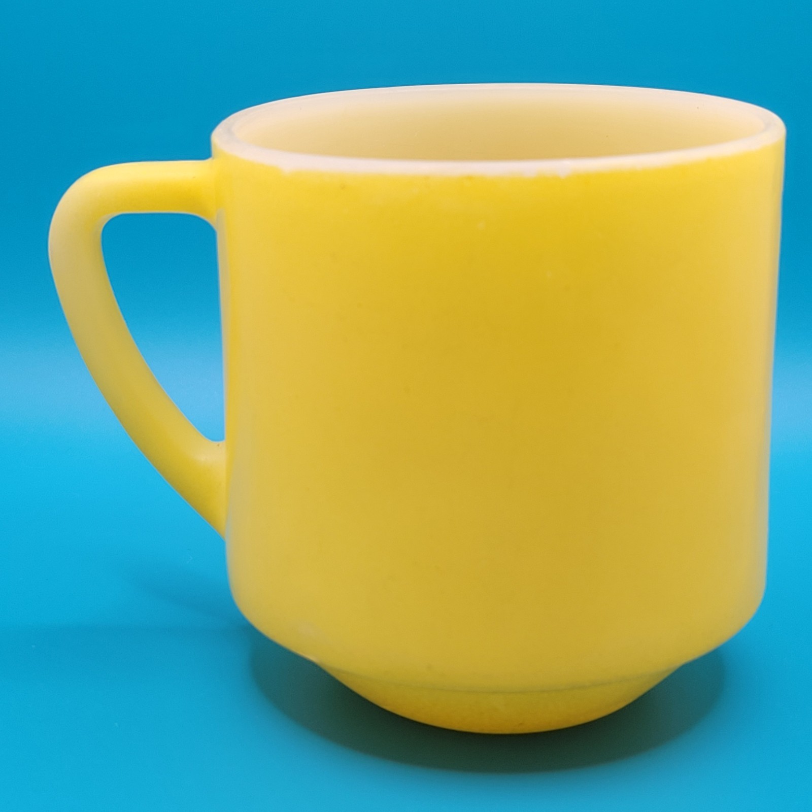 Vintage 1960s Federal Glass Yellow Milk Glass D-Handle Coffee Mug 8 oz MCM