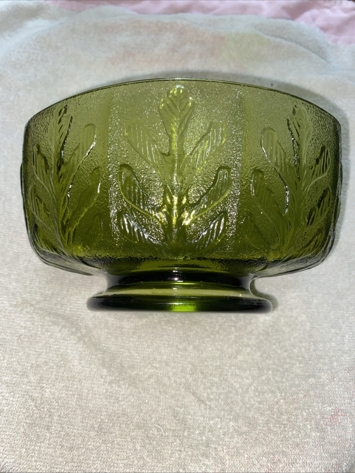 Vintage 1975 FTD Avocado Green LEAF DESIGN Pressed Glass Oval Footed Vase Bowl