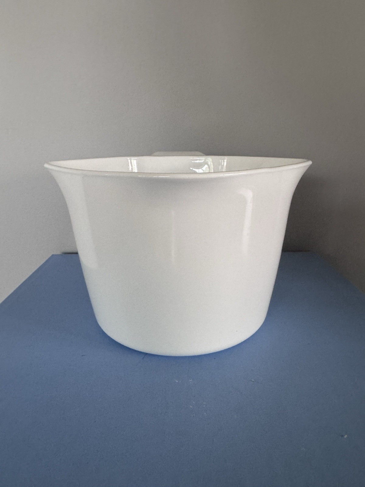 Vintage 2 Qt Corning Ware Blue Cornflower Gravy-Sauce Maker /Mixing Bowl USA