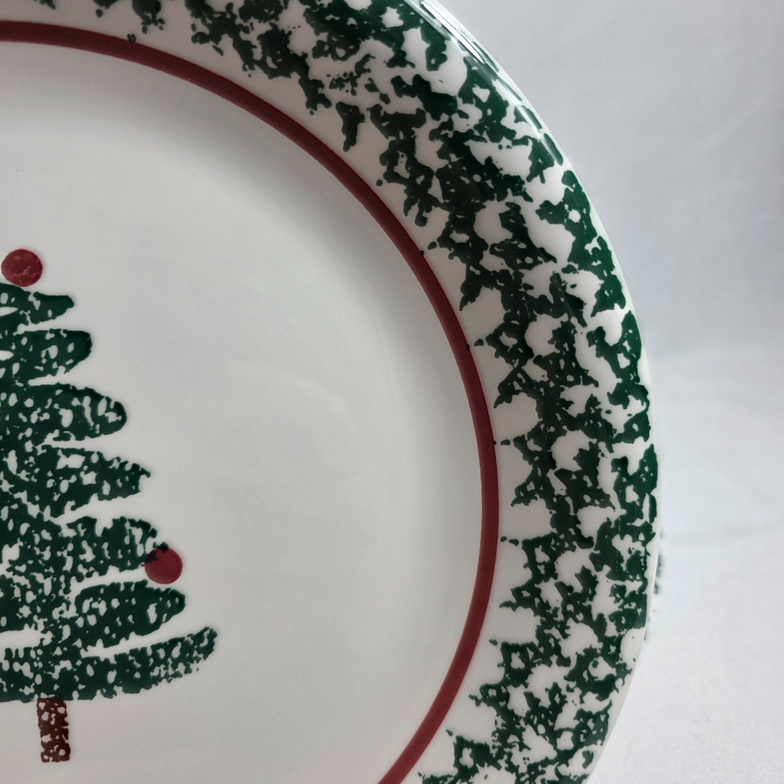 ONE Furio Christmas Tree Dinner Plate Green Sponge Tree & Edge Made in Italy