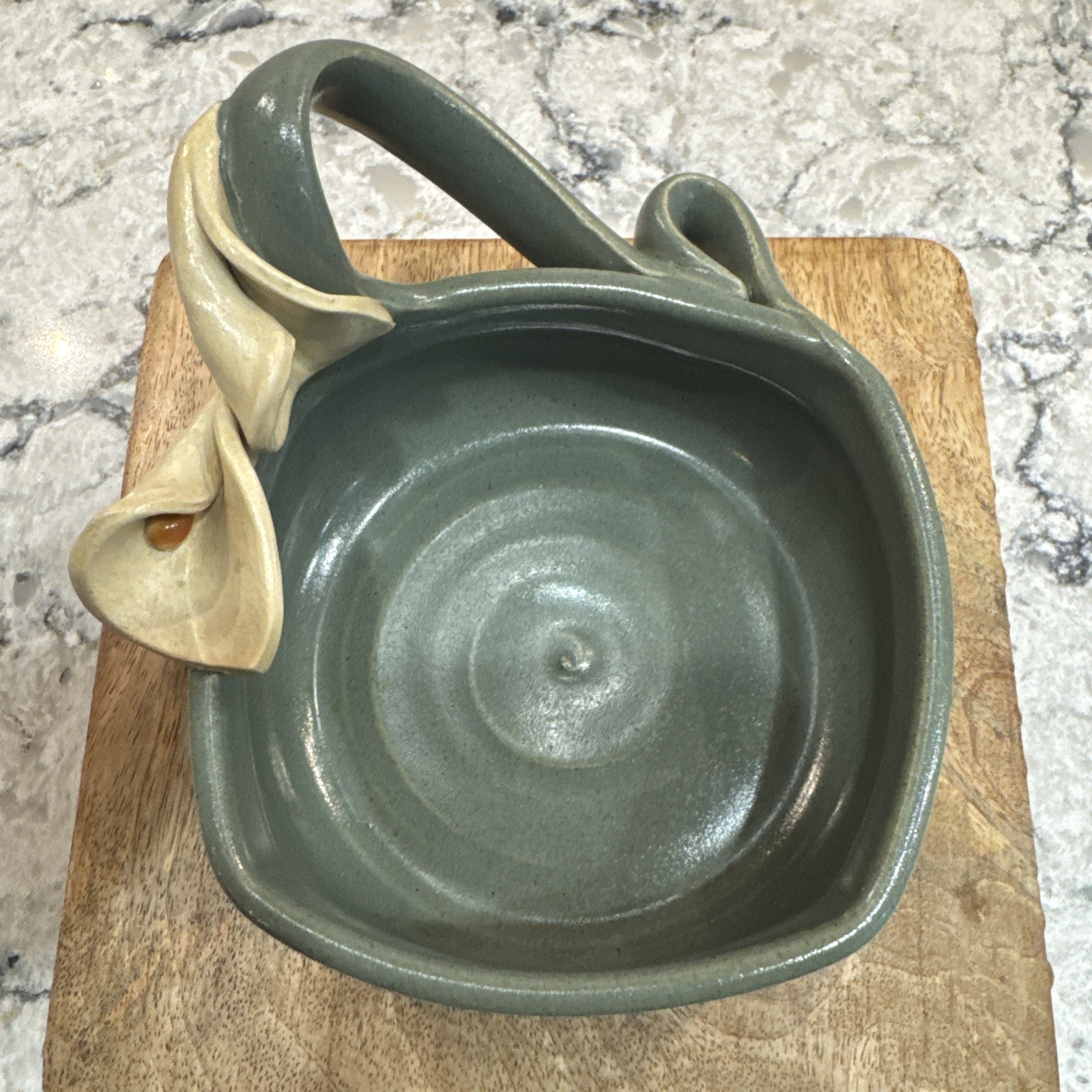 Elaine Lamb Mud Mothers Studio Pottery Bowl Applied Lilies Handle Gray Blue Tan