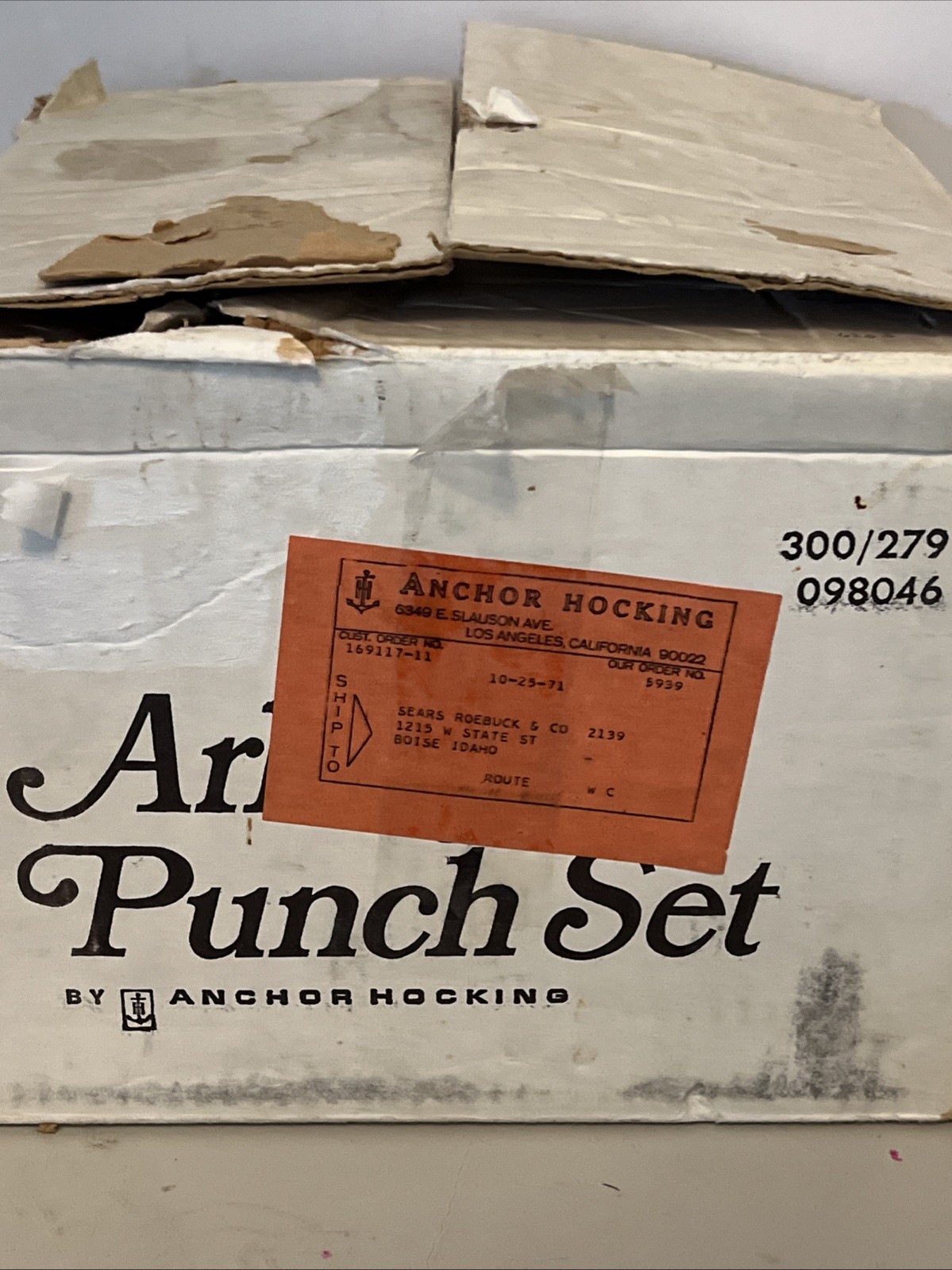 Vintage Anchor Hocking Arlington 16pc Punch Bowl Set Original Box 300/279C