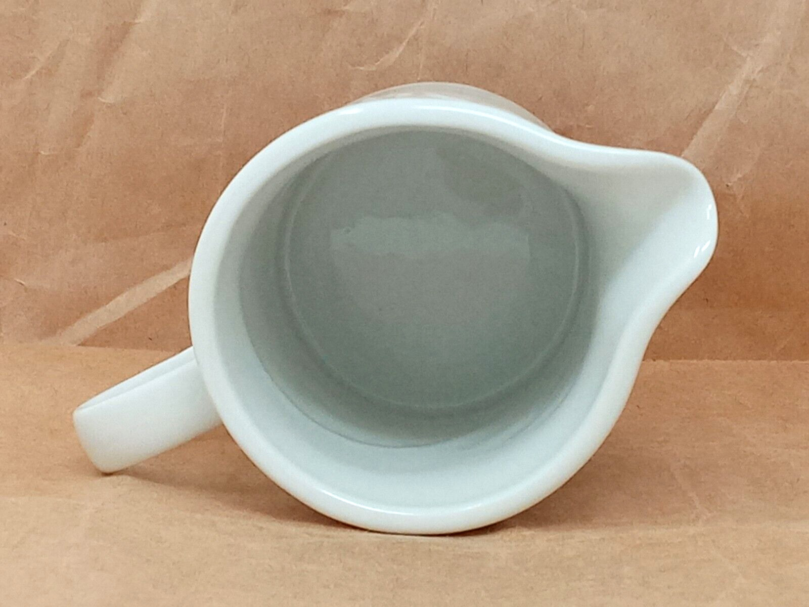 Lynn’s Stoneware Creamer White Ceramic w/ Embossed Fruits swan logo euc lynns