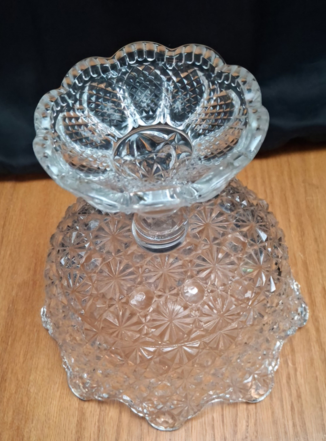 Early AMERICAN BRILLIANT 24 % Crystal Glass Antique Daisy Button Pedestal Bowl