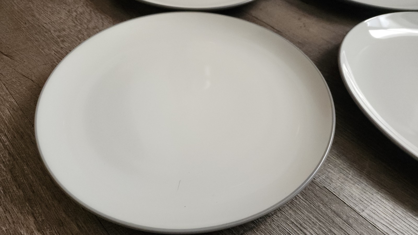Set of 4 Colorwave Slate 5107 Noritake Dinner Plates Gray Cream Stoneware