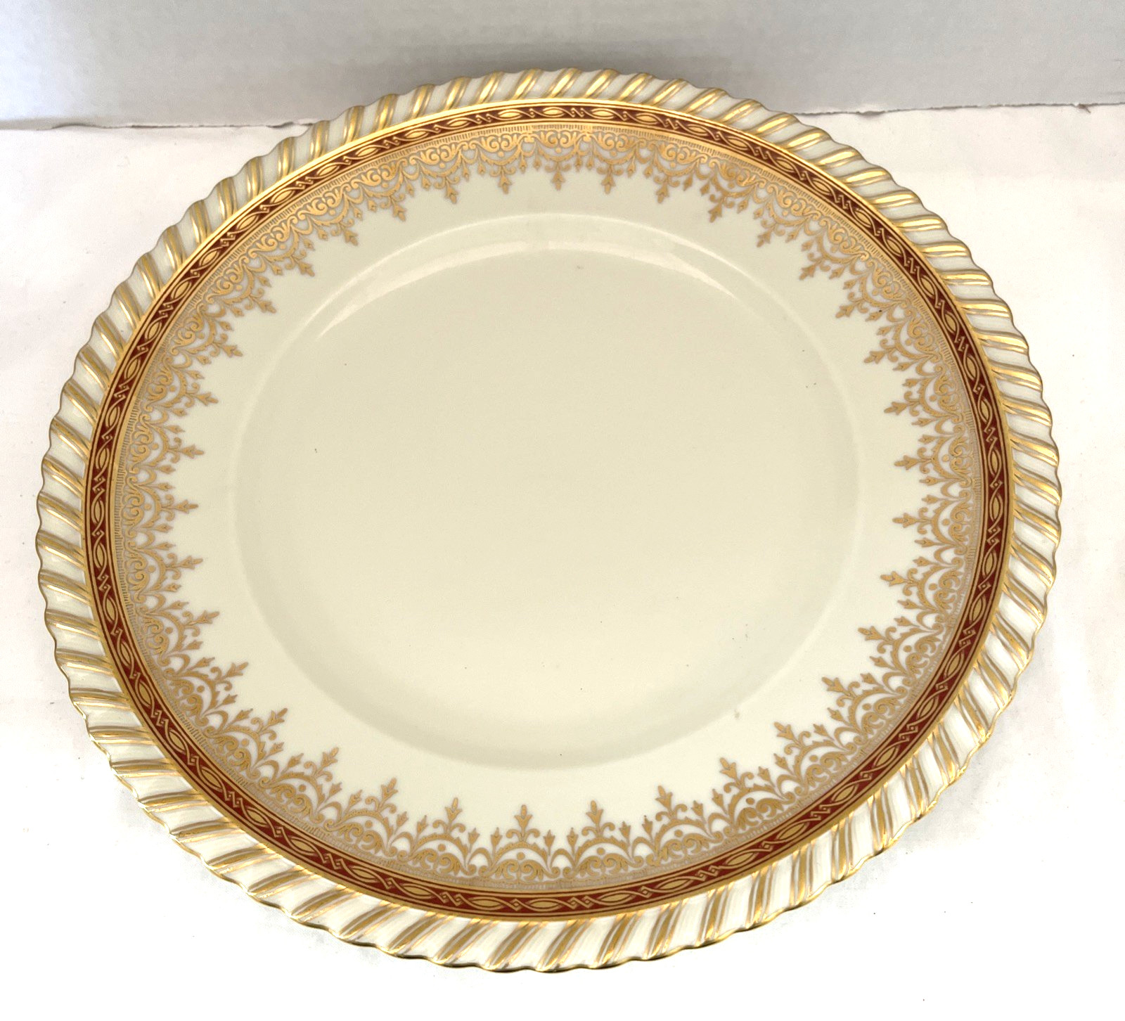 Vintage K&A Krautheim Selb Bavaria Germany Dinner Plate Gold Filigree 10.5″