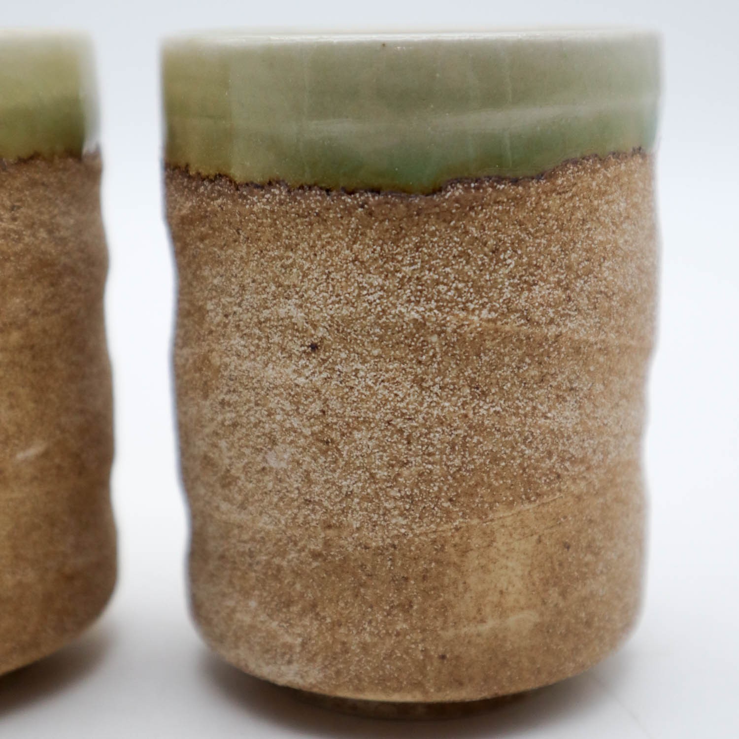 2 Mino Ware Japanese Pottery Yunomi Tea Cups Japan Jade Green & Sand Glaze