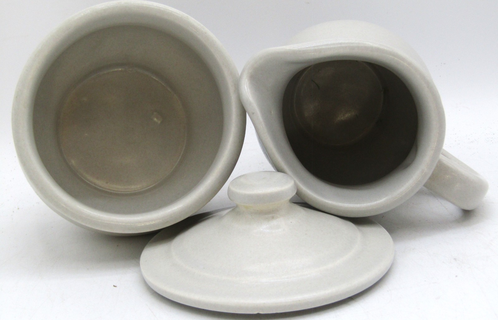 Vintage Pfaltzgraff Yorktowne Sugar and Creamer Set