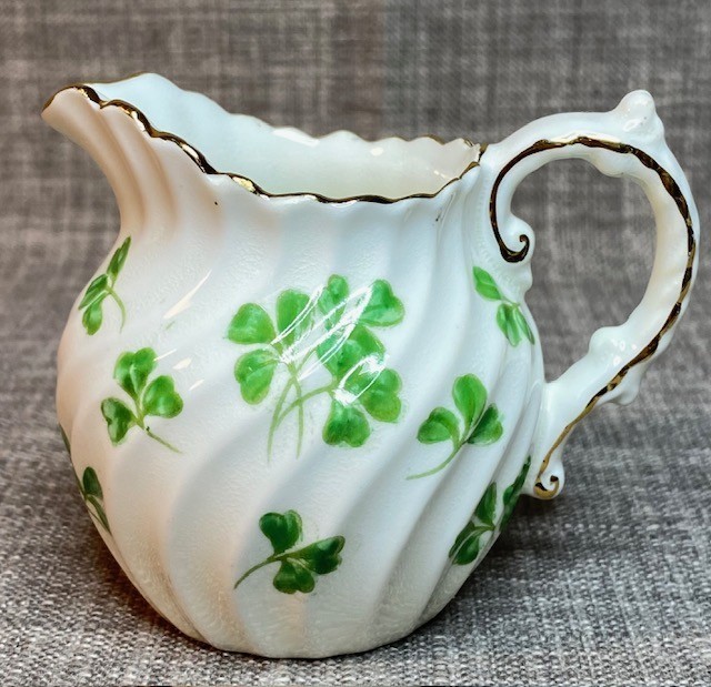 2 pc AYNSLEY England Cream & Sugar Set Bone China Green Clover Motif Gold Trim