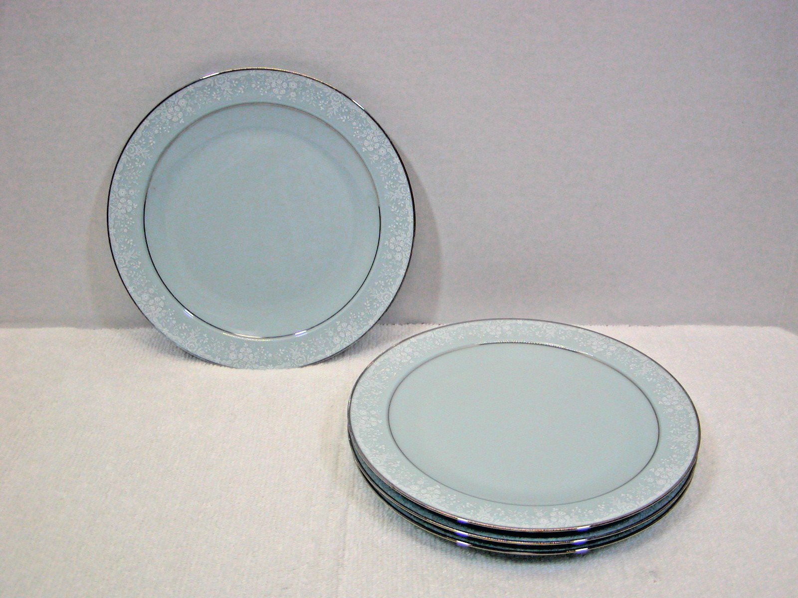 4 VINTAGE NORITAKE FIDELITY 8-1/4″ SALAD PLATES