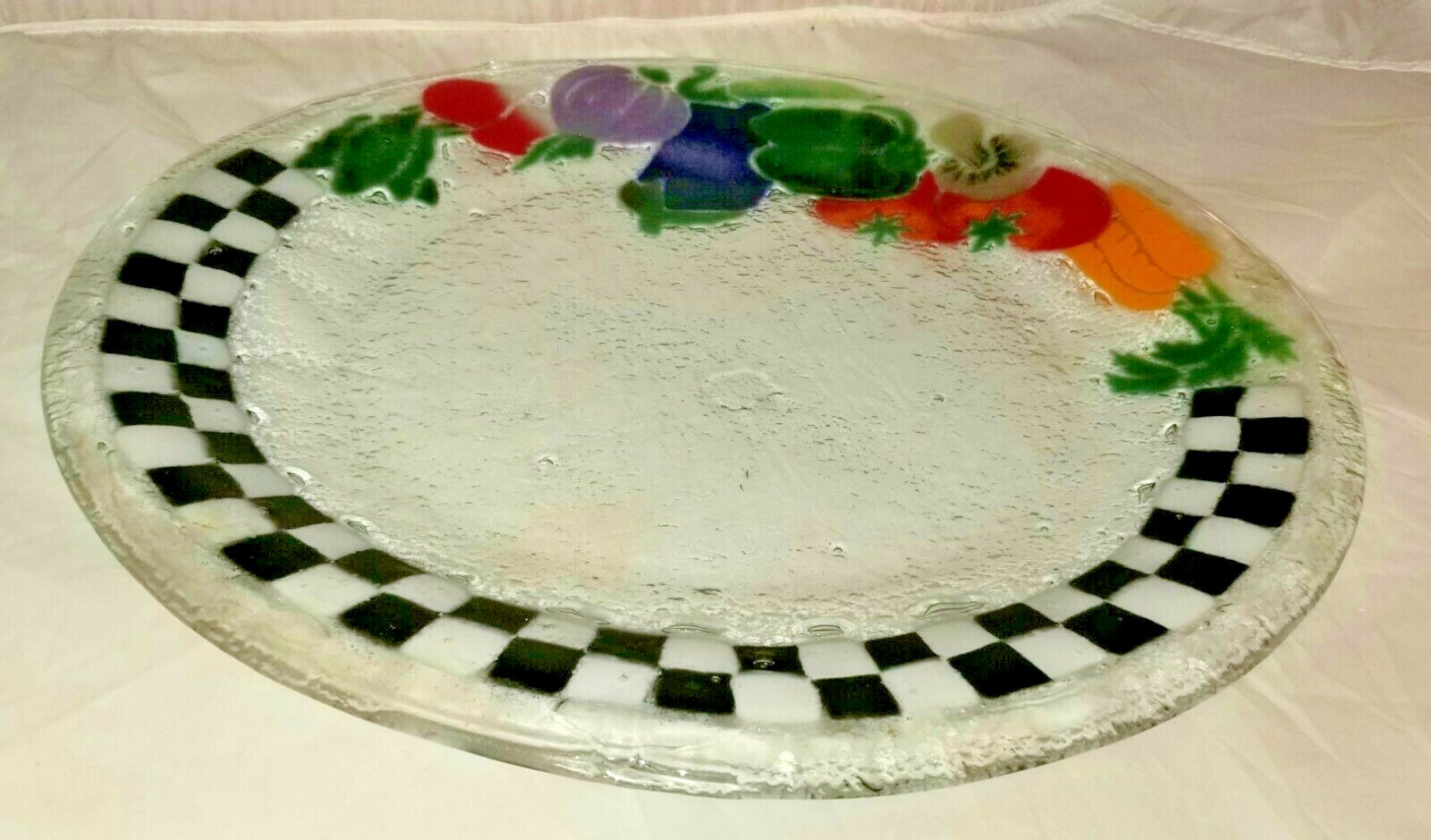 VTG PEGGY KARR HARVEST VEGGIES FUSED STUDIO ART GLASS COLORFUL PLATE PKG USA