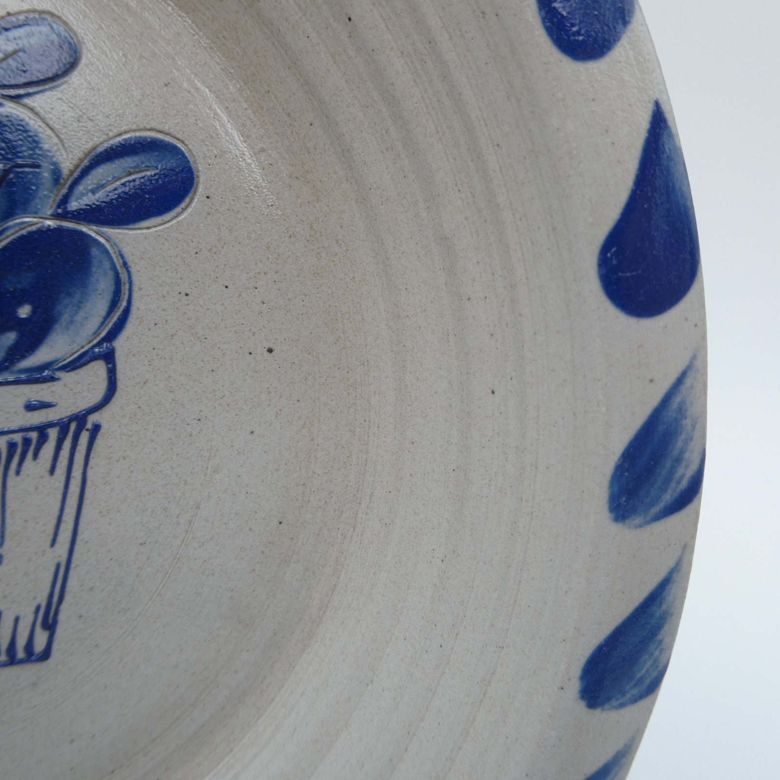 Eldreth Pottery Salt Glazed Apples Pie Plate 8 inch 1993 Stoneware Cobalt Blue